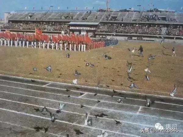 足球第一次上场比赛,第一次去踢足球