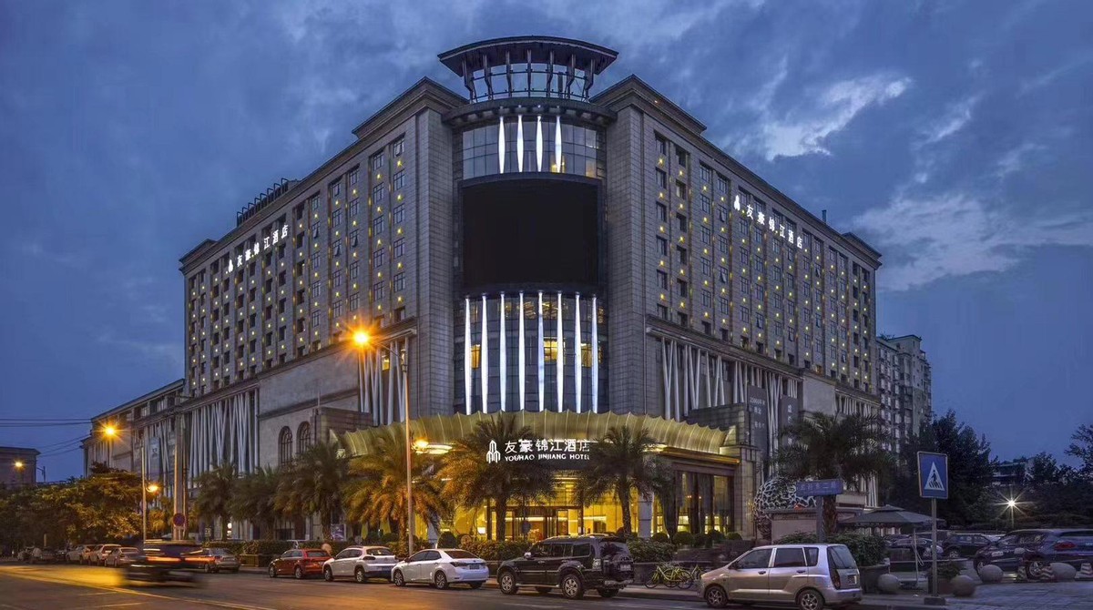 成都富豪邱先甫离婚案进度,四川成都亿万富翁邱先甫的妻子