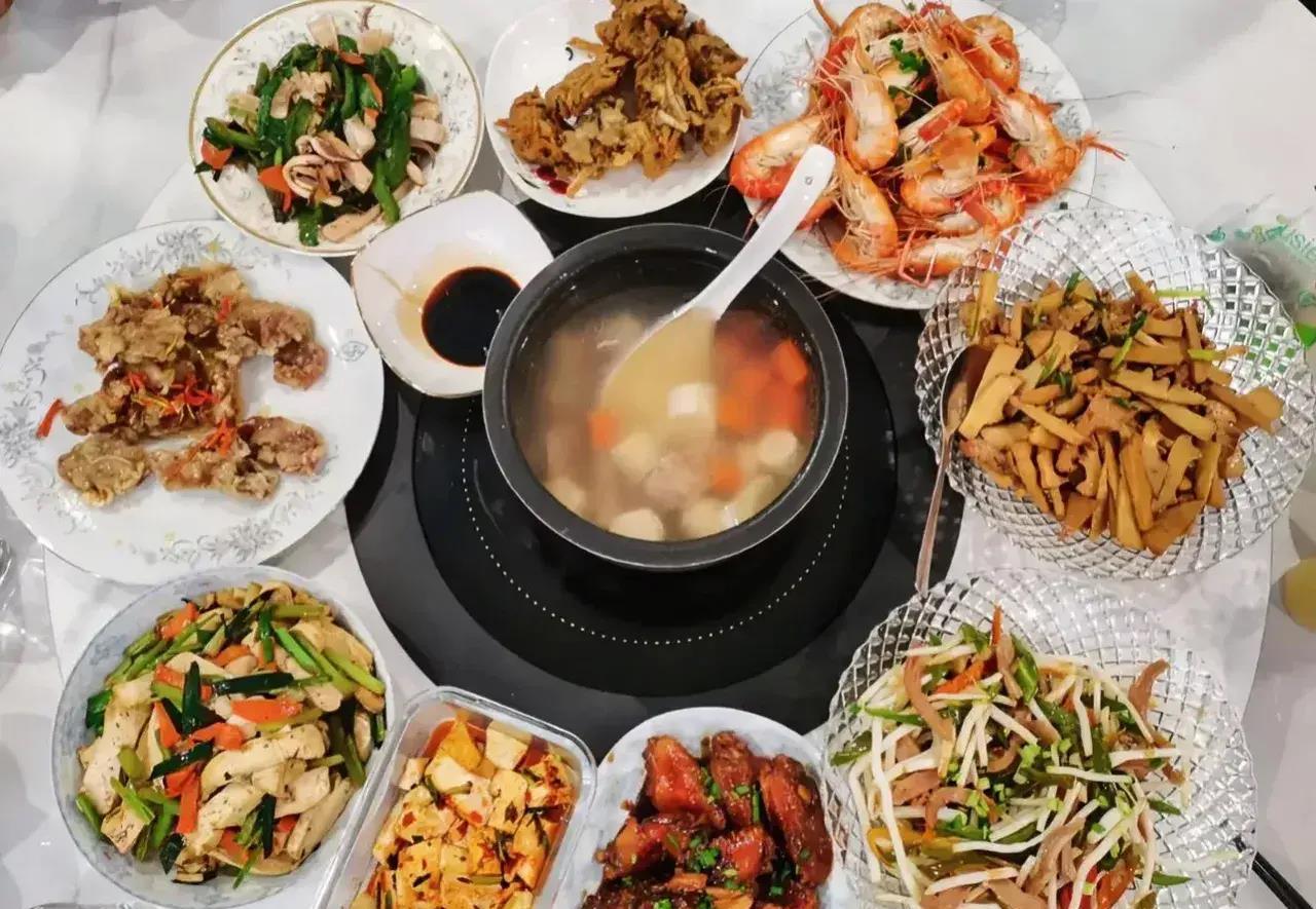 月子岳母惊现弟媳,丈夫痛哭失财失爱