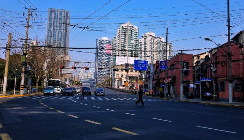 上海南京路的十大商店现今的状况,曾经是旧上海最繁华的地段之一