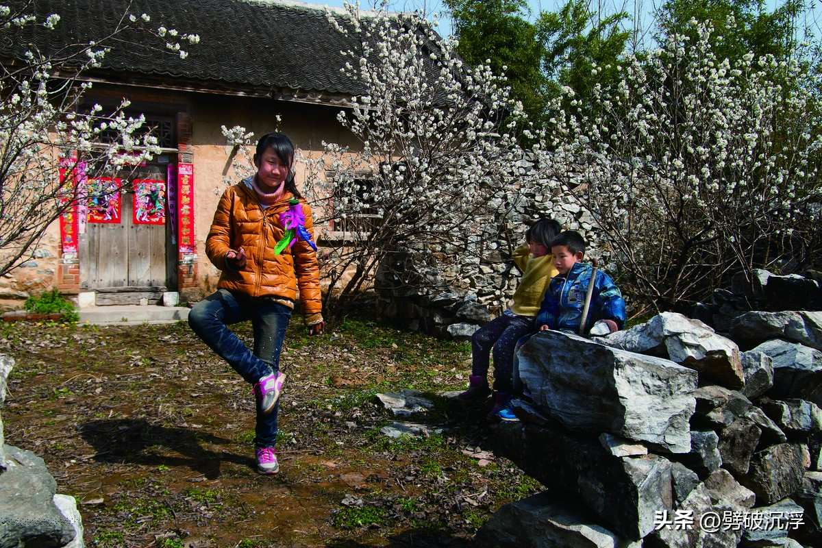 我，背负百万债务，自杀未遂，如今做抖音电商月入十万