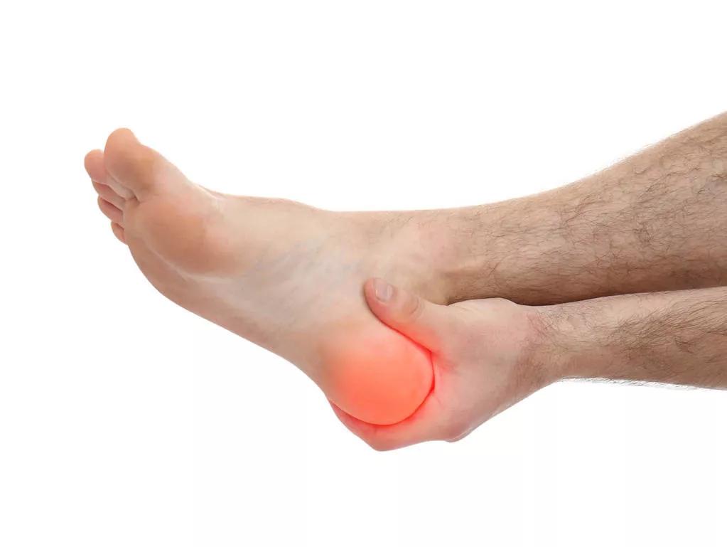 脚后跟疼并痒预示三种病,脚后跟经常疼是什么原因怎样治疗