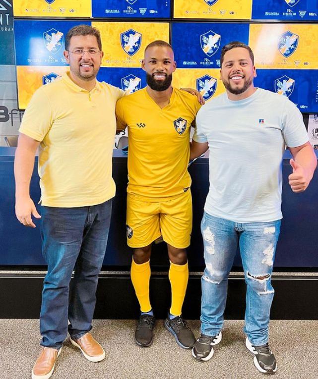 官宣！37岁中超旧将再就业，身穿77号球衣，征战第四级别联赛