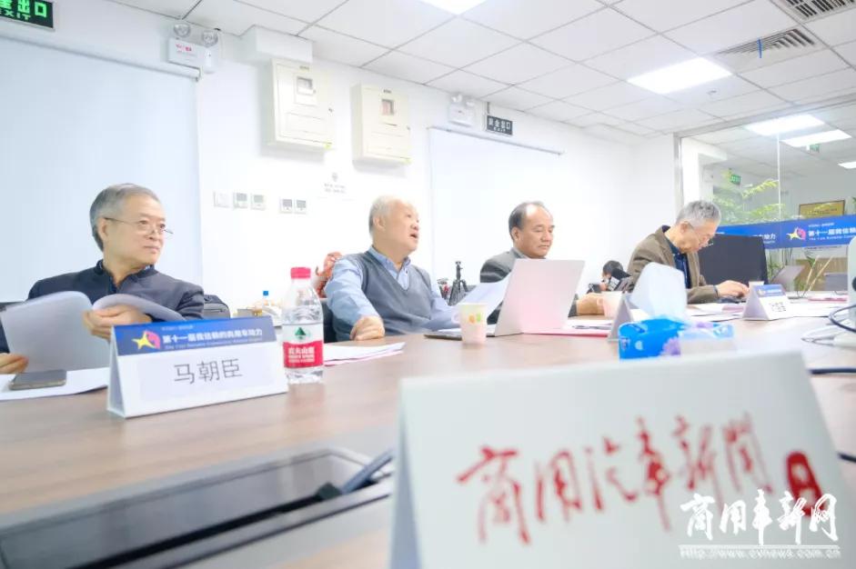 专家点评解放动力劲威4DD：差异化竞争，节油效果突出