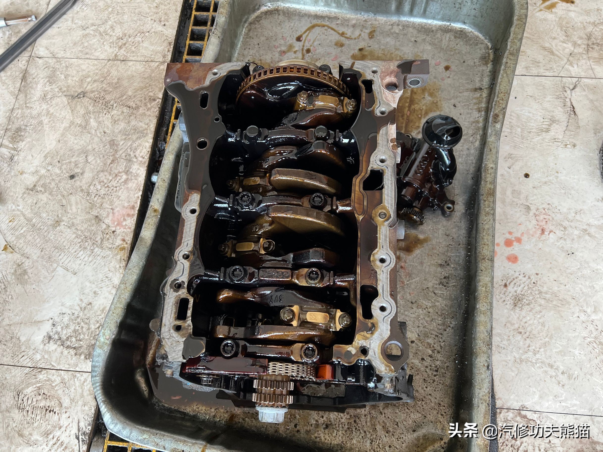 老车翻新修复奥迪a4,修复报废奥迪a4