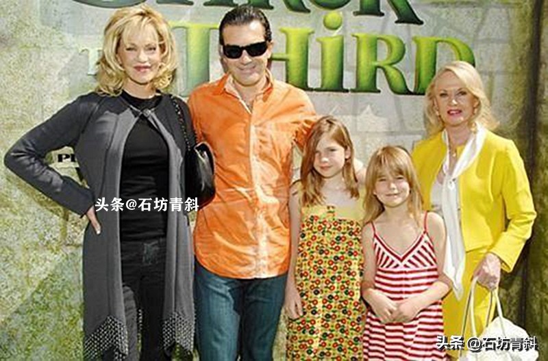 佐罗劫富济贫,佐罗结过几次婚