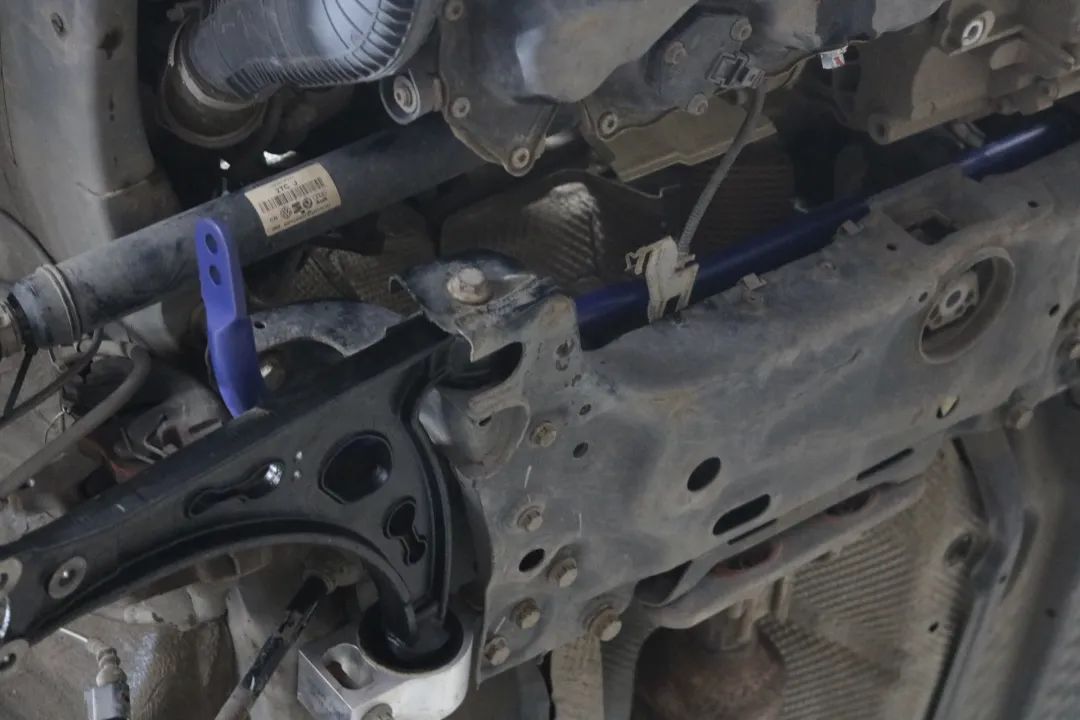 迈腾b7翻新视频成都,大众迈腾b7旧车翻新改造