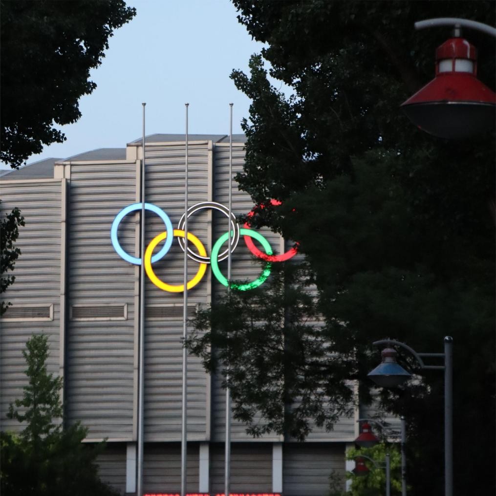 她曾是中国女排传奇队长,中国女足队史最年轻队长
