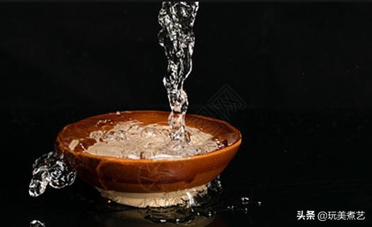 茅台酒价格为什么跌得这么厉害,茅台酒价格这样走低是真茅台吗