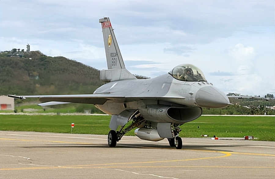 乌克兰接收了多少f16战斗机,f16战斗机在乌克兰最新消息