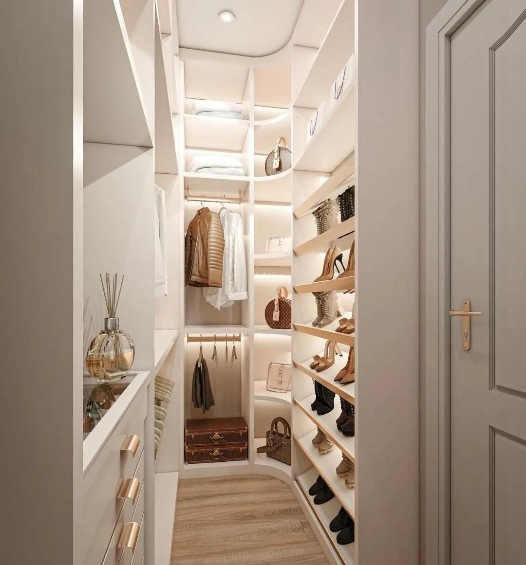 步入式衣帽间尺寸设计原则,步入式衣帽间太窄了