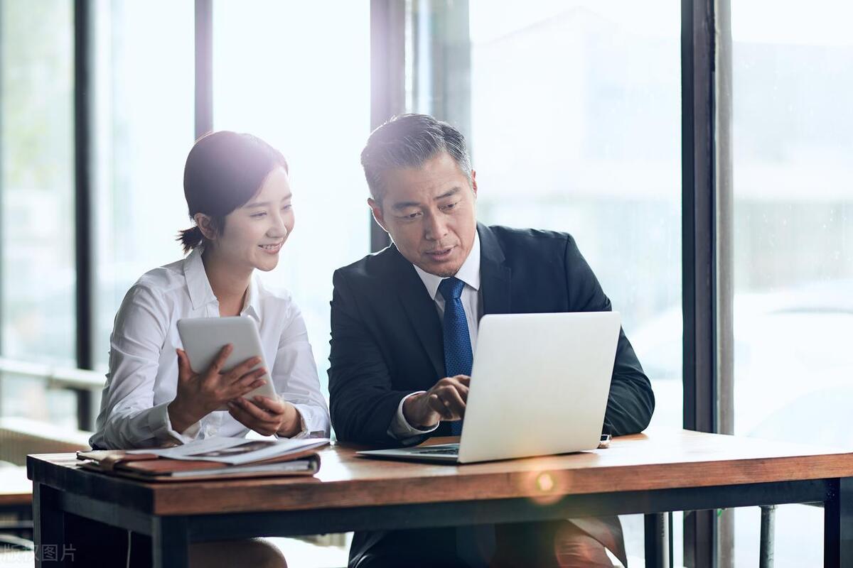 如何把握微信上的职场沟通礼仪,职场微信礼仪套路有哪些