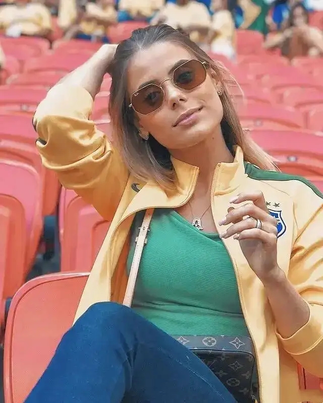 巴西世界杯决赛德国球员太太,巴西太太团亮相世界杯