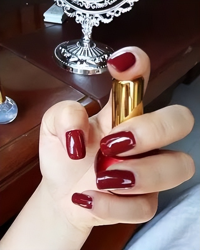 开美甲美睫店的七大注意事项,做了甲片美甲要注意什么