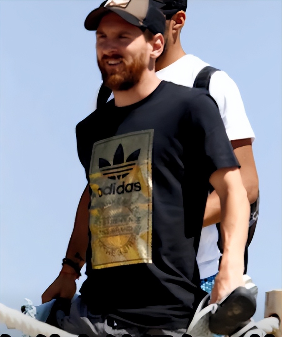 足球神话梅西：为妻子守身如玉13年，最大黑粉竟是亲儿子