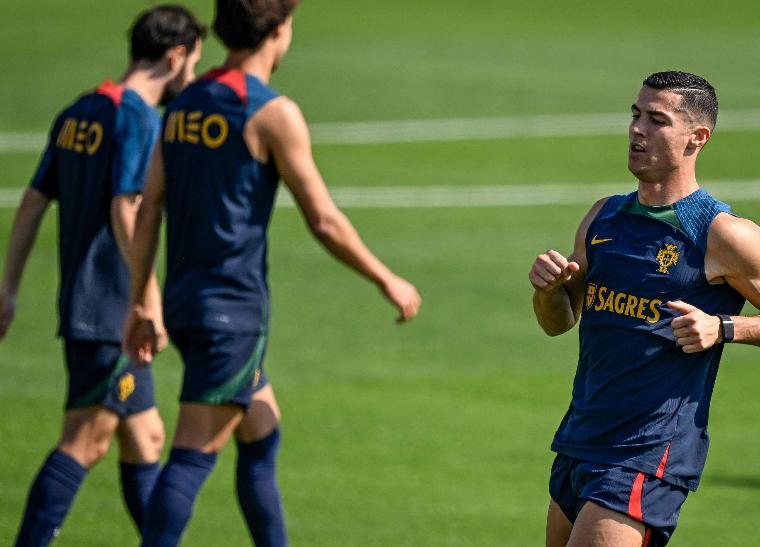 替补又何妨！哪怕C罗只上场几分钟，他也是葡萄牙足球的标志