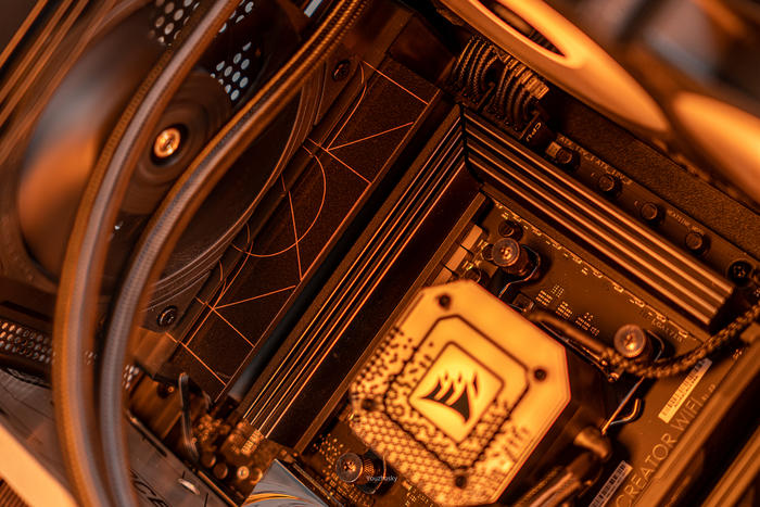 华硕proart4070ti开箱,华硕proartx670配什么显卡