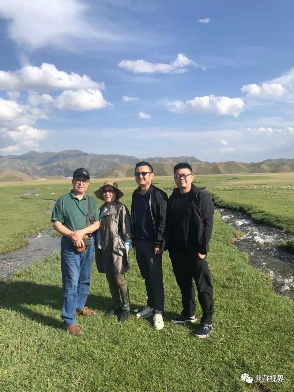 巴音布鲁克的草原图 (巴音布鲁克的金色草原)