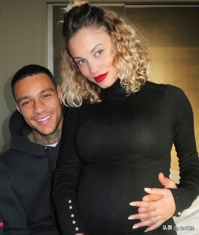 姆巴佩变性女友是真的假的,足坛第一球星姆巴佩