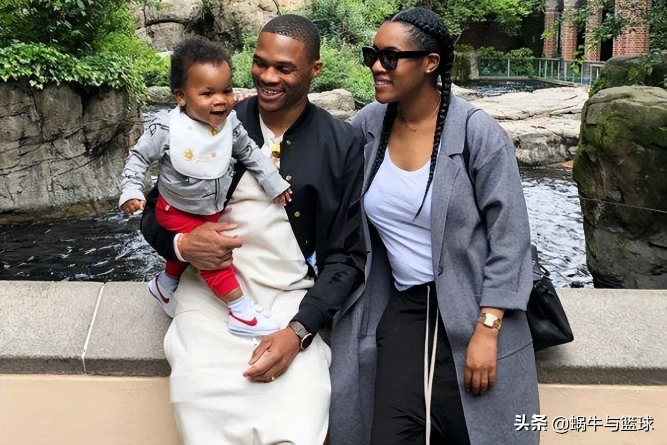 第四顺位的威少赚到2.89亿美元，排在他前面的三位赚了多少钱？