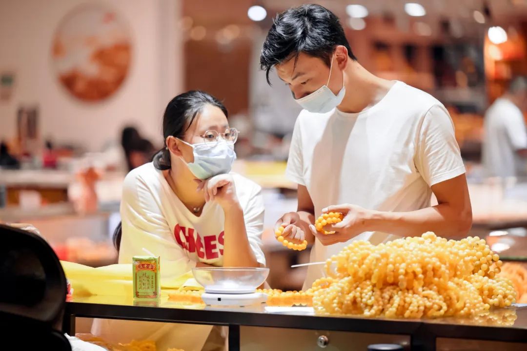 来到深圳宝安区可以去哪逛一逛,深圳哪个商圈最适合逛吃