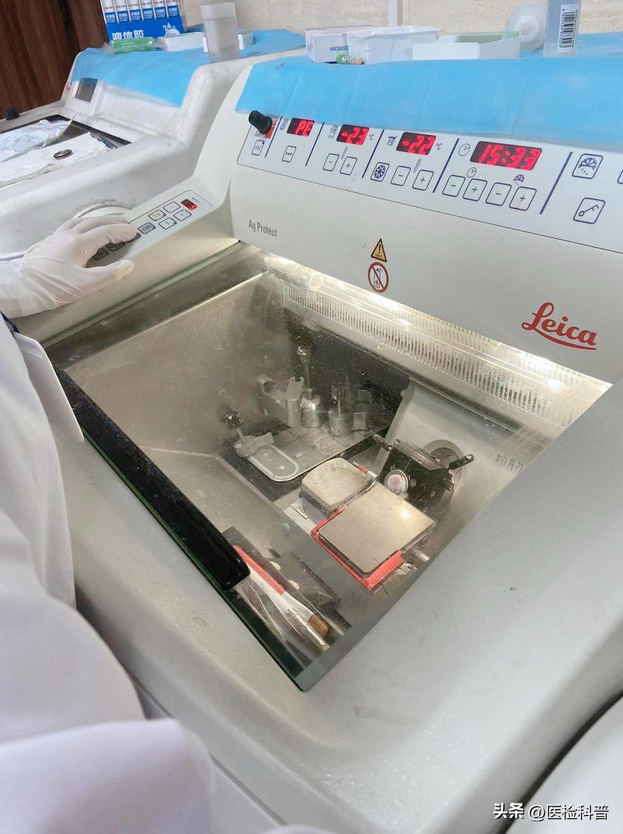 医院失误导致女子胸部被切除,女子被误诊切除子宫