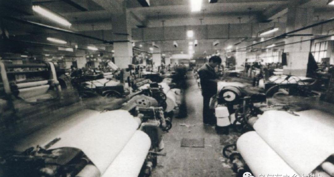 “从棉纺厂到医院，这个建筑的命运如何转变？”