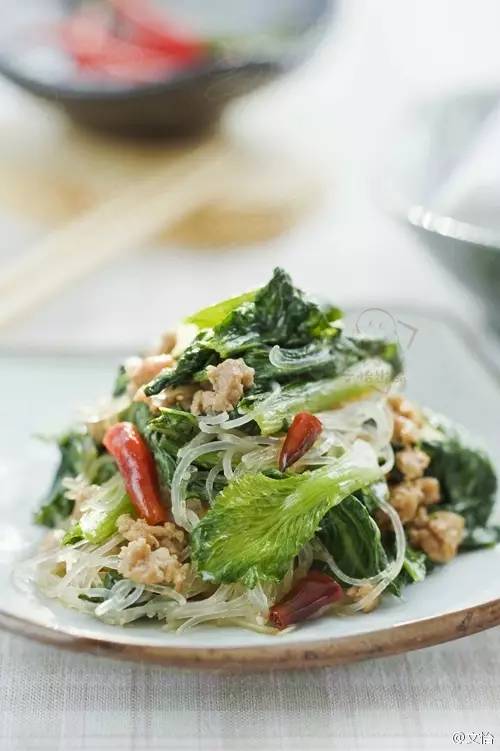 粉条肉沫下饭菜做法,怎样用白菜粉条做下饭菜