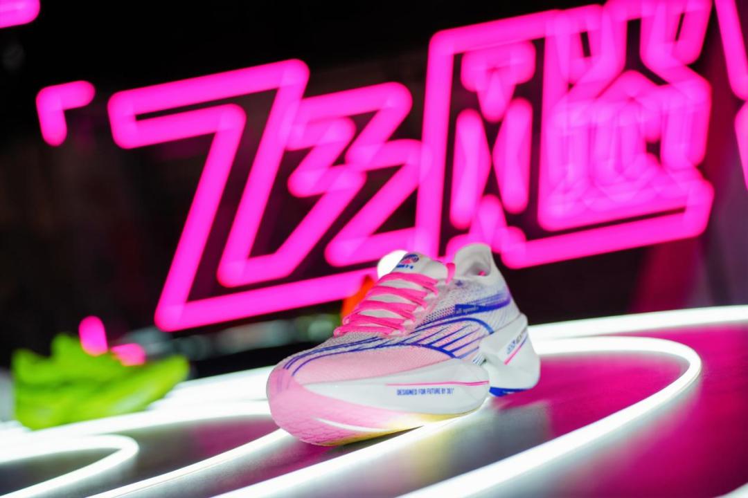 361飞飚future1.5可以跑100米吗,361飞飚future1.5跟飞燃3.0哪个强