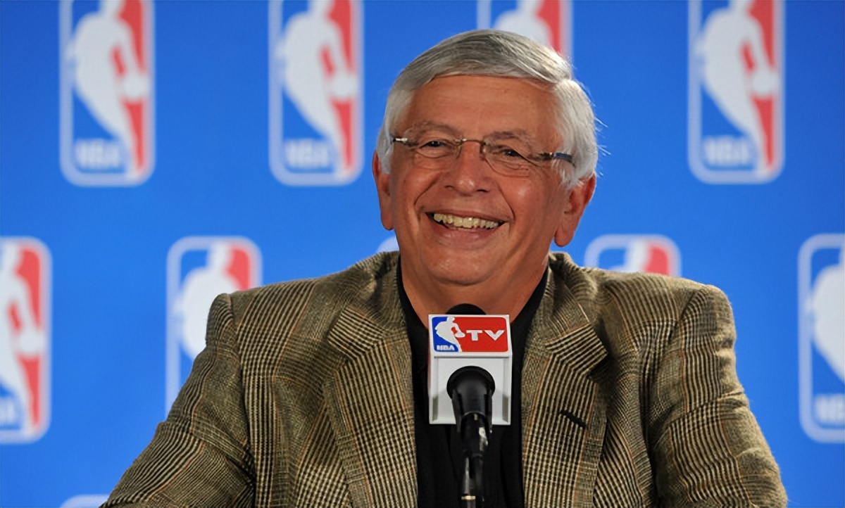 易建联追张镇麟,易建联追访张镇麟