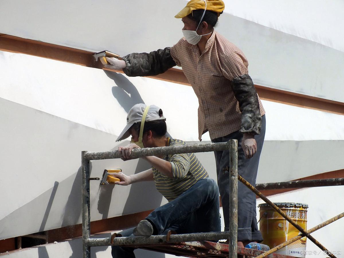 最新招聘喷漆工10000以上包吃住,喷油漆工招聘学徒吗