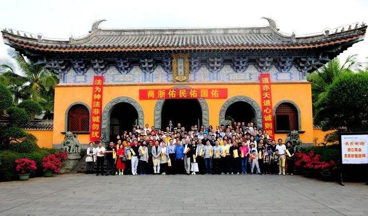 中国富二代在外国炫富被绑架,富二代加拿大被绑架