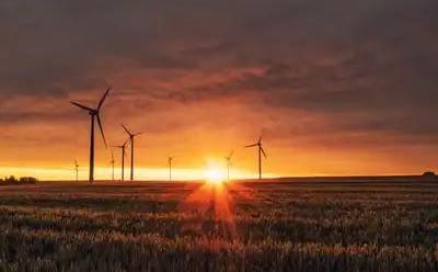 太阳能光伏发电技术学校,太阳能光伏发电技术龙头