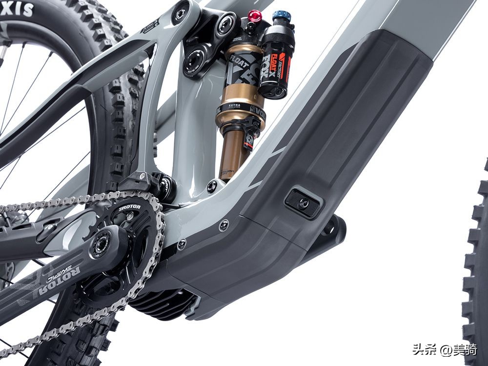超轻电助力再进化!16.4kg的PivotShuttleSL电助力山地车
