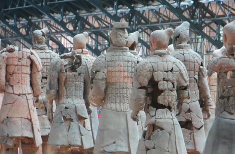关于兵马俑的六大未解之谜,兵马俑藏着不为人知的秘密