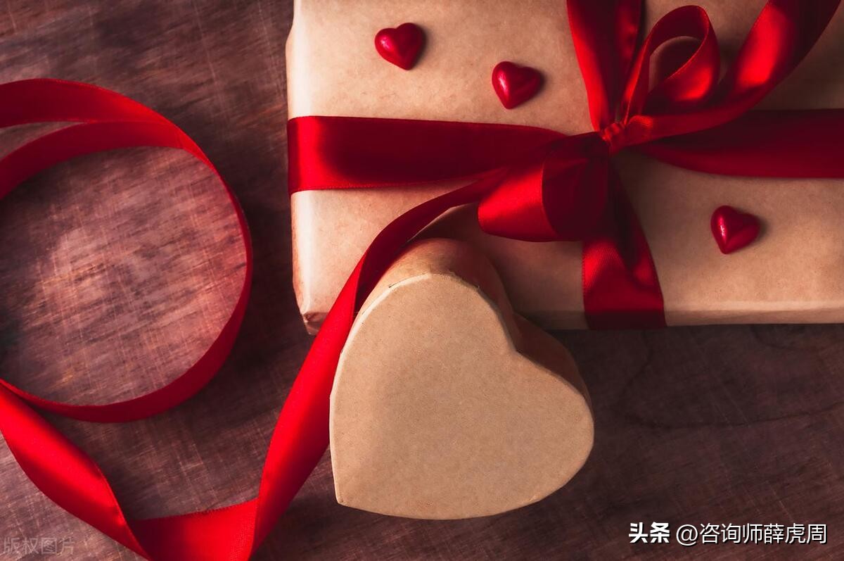 刚谈恋爱送男朋友什么情人节礼物,情人节送礼物给男朋友什么最好