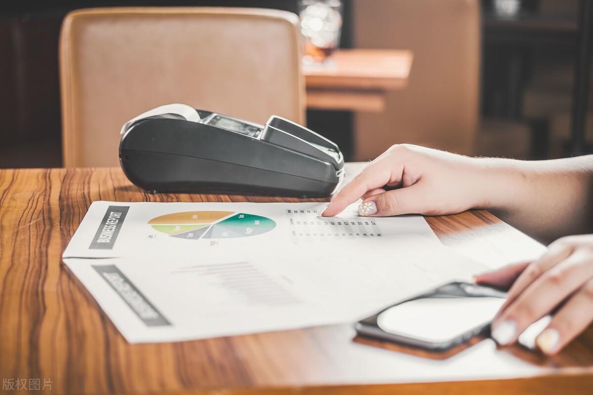 3年国债利率和银行定期3年利息,买国债和存定期哪个利息高