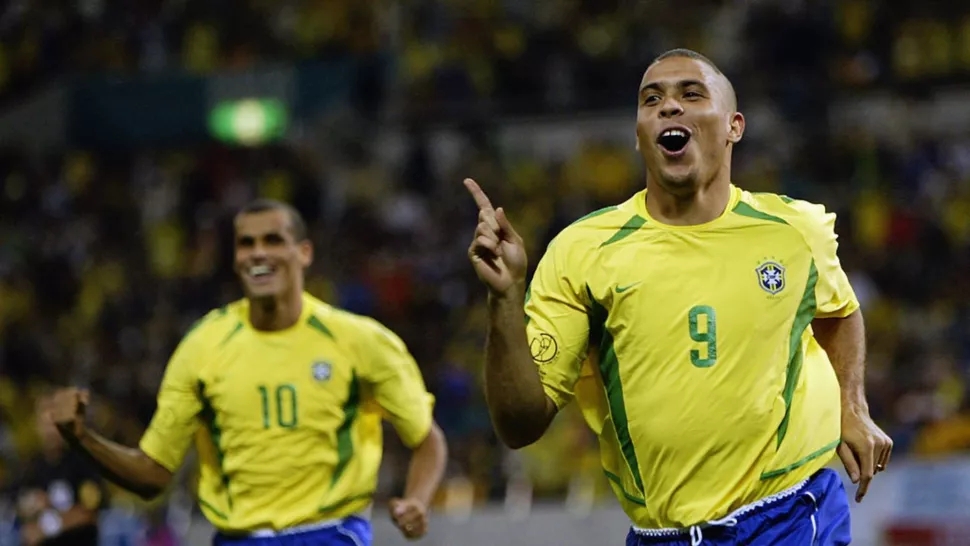 巴西5号足球球员,巴西足球最强五人