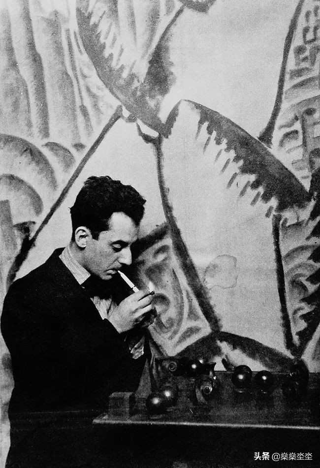 从贫苦家庭的私生女，到艺术家心中的缪斯，蒙帕纳斯的吉吉