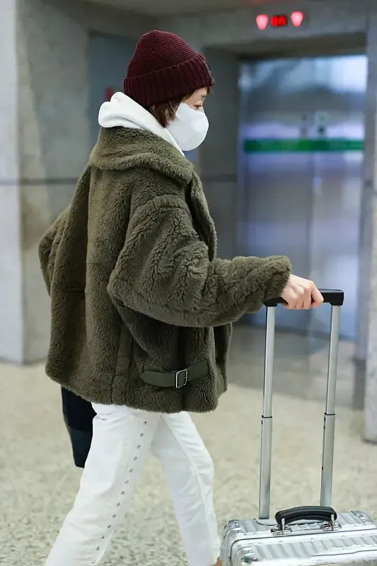 马伊琍斗篷穿搭,马伊琍穿衣搭配秋冬