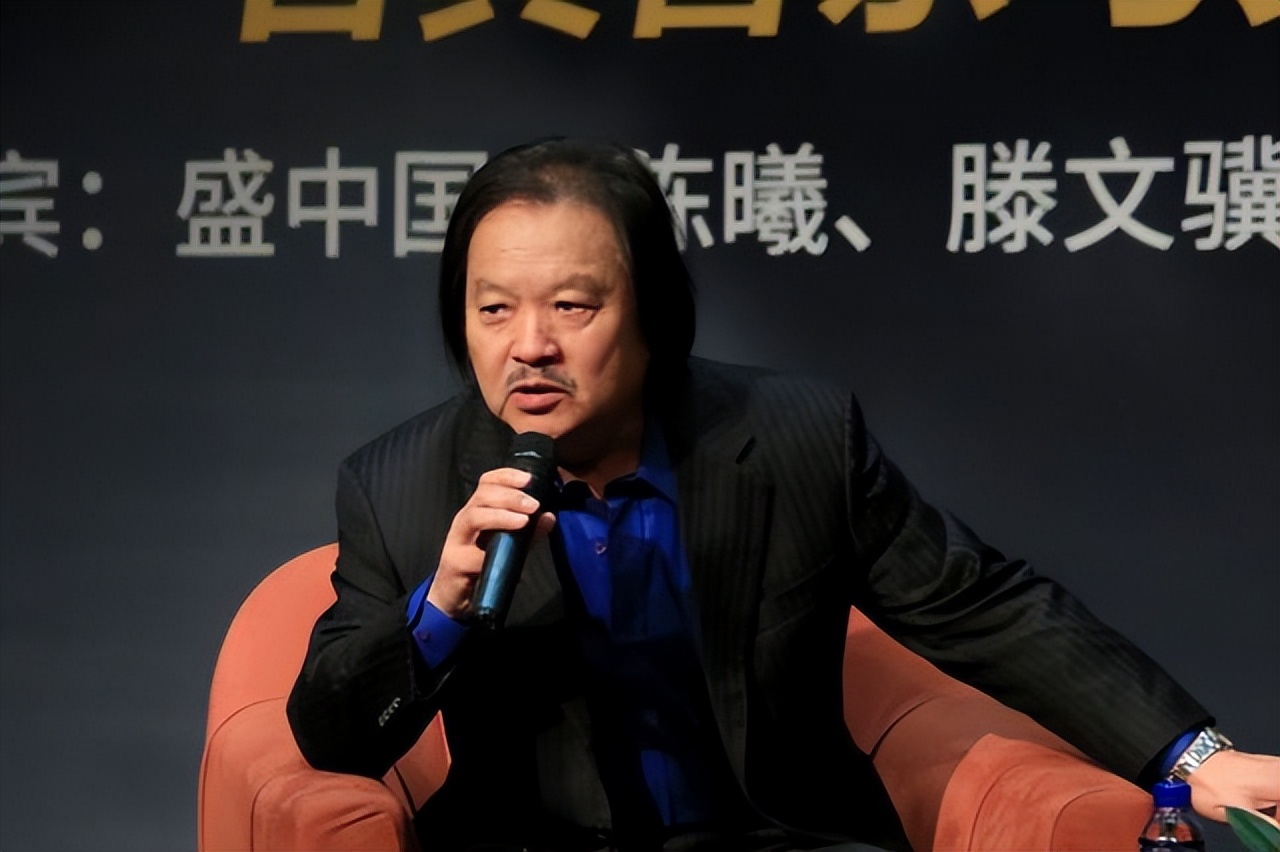 袁泉6根钢钉,袁泉走红毯打了多少明星的脸