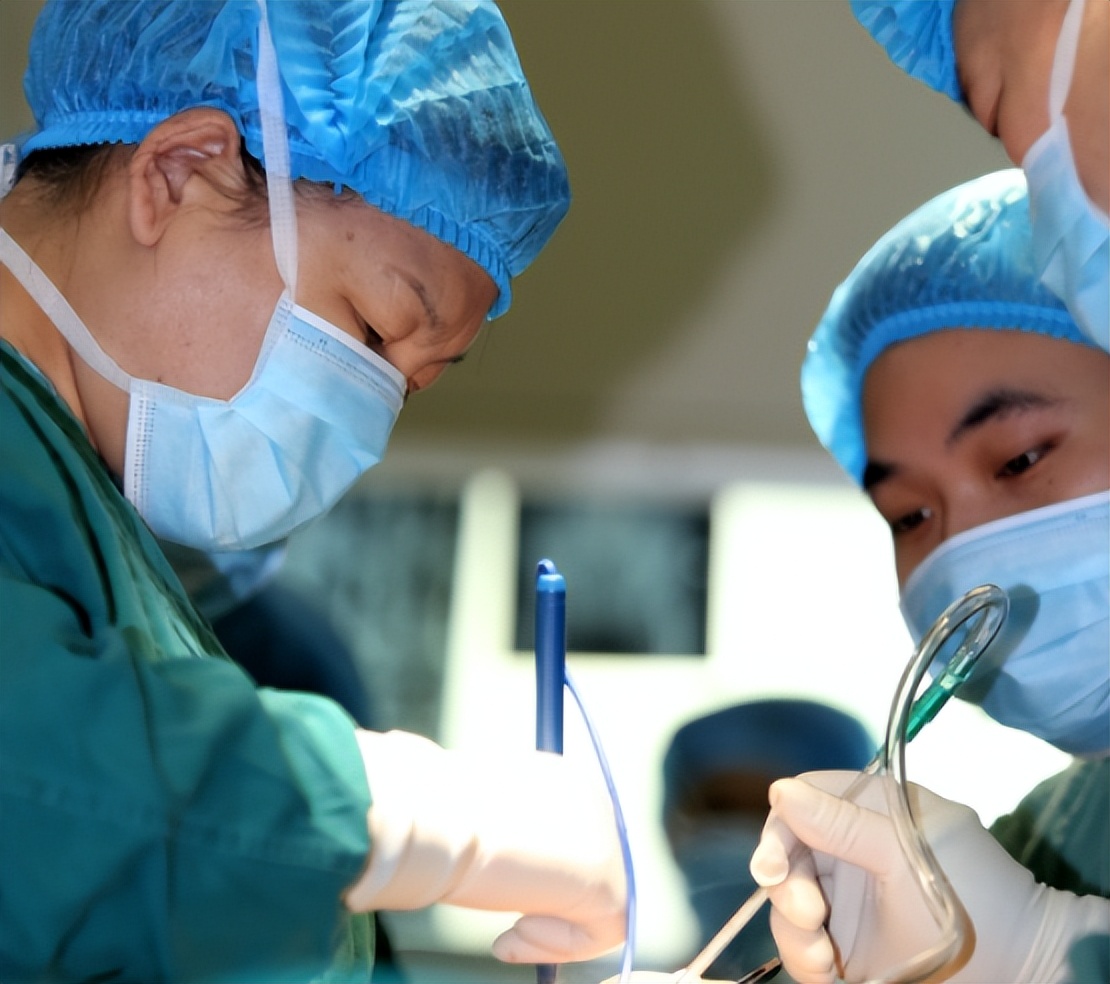 胃癌中晚期恶性肿瘤怎么治疗好,恶性程度低的胃癌