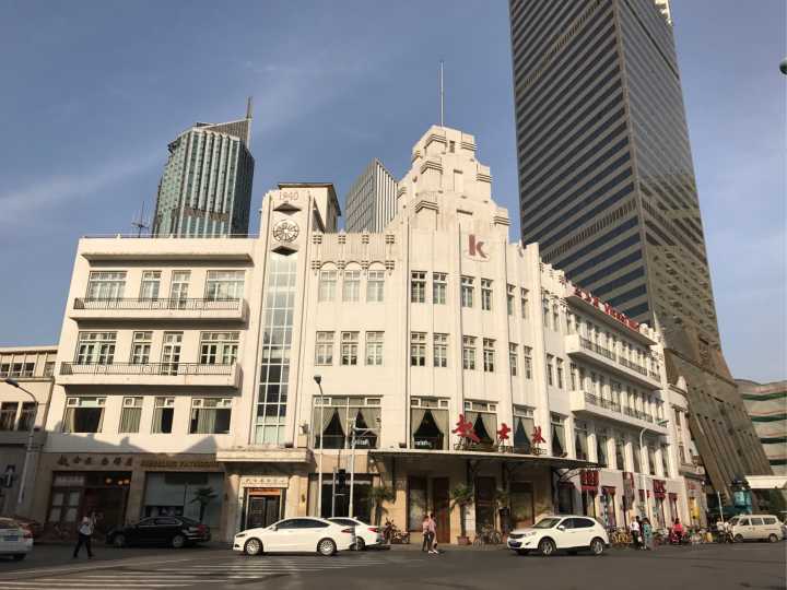 苏联专家给公安上课，突然被捕，局长笑言：老韩，我找你好苦