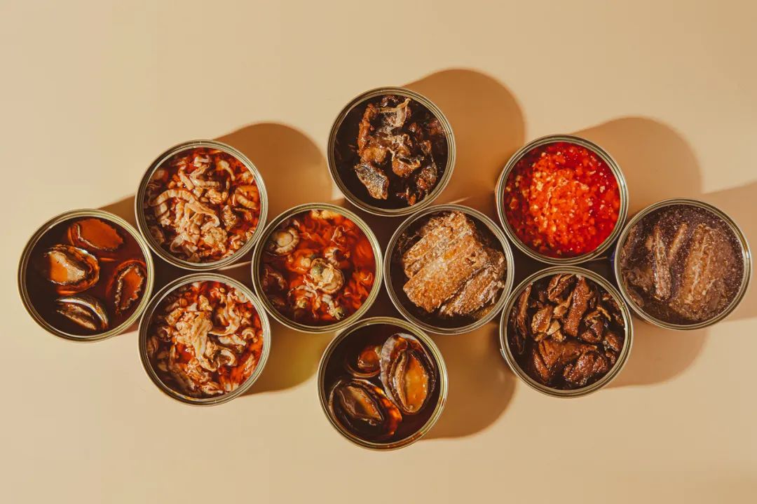 东北特色黄桃罐头有哪些,行走在大连的东北黄桃罐头