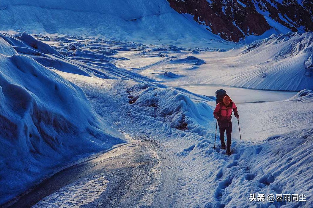 登山杖使用攻略,登山杖用法登山需要佩戴手套吗