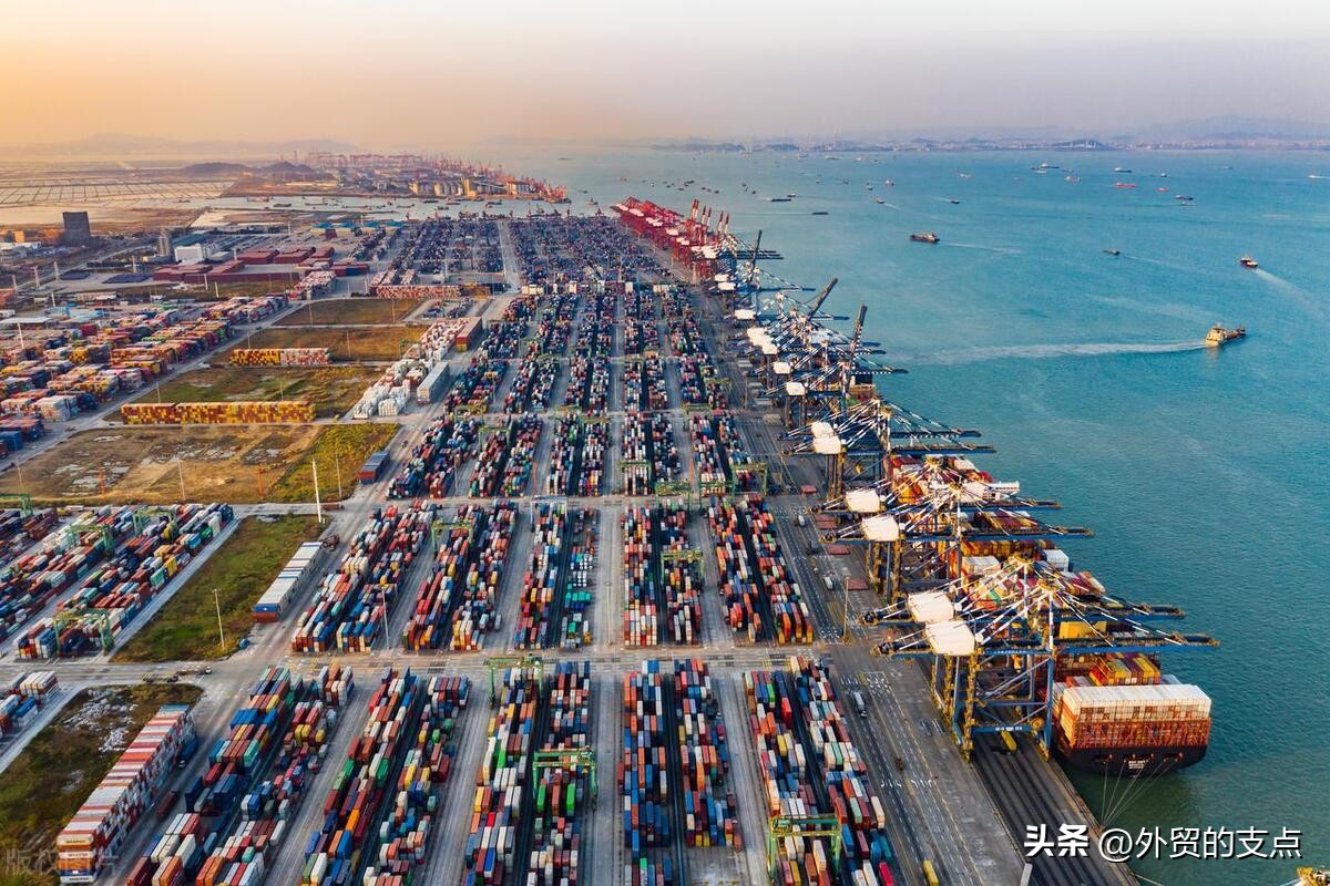 外贸涨运费了客户不愿意多给钱 (外贸客户不想承担30件货品运费)