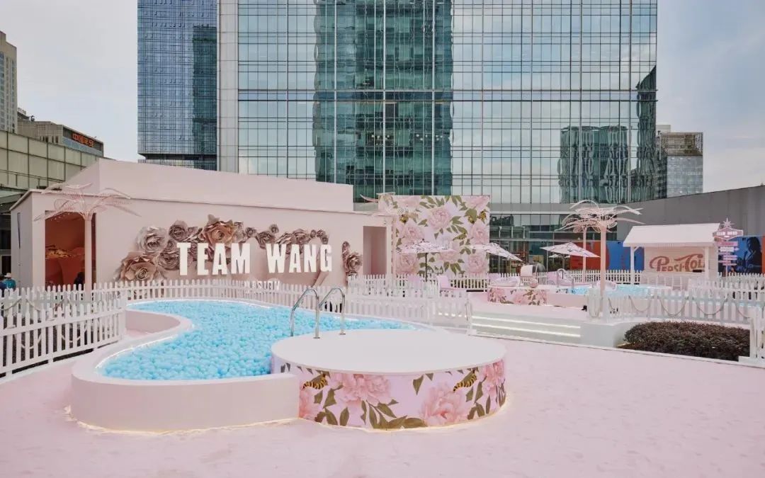 同样是快闪店,看燕京啤酒、PUMA、唐老鸭5大品牌如何玩出新高度