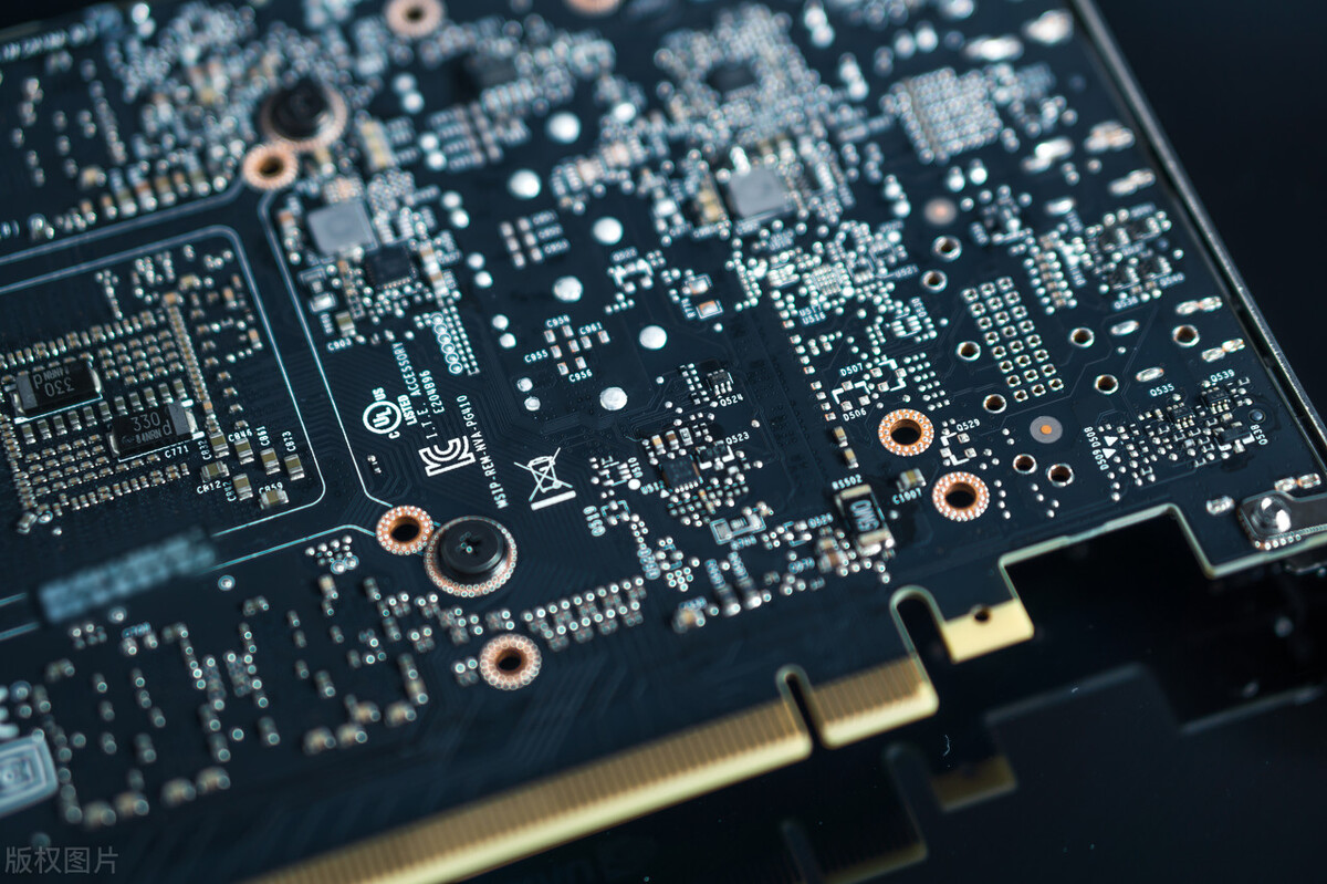 中国芯片产业链发展最新消息,中国芯片进口数量为什么突然下降