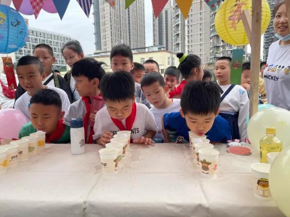 教育温暖的瞬间,一分钟看懂成都教育