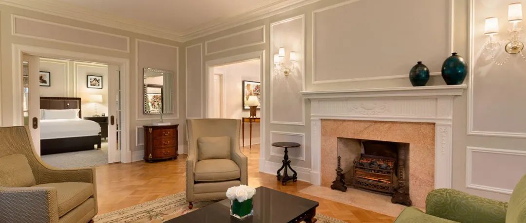 突发！百年城堡酒店失窃！世界名作被赝品掉包